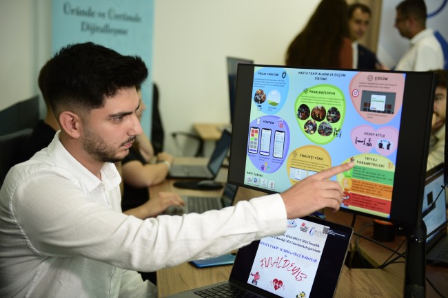 CBÜ'de "Start-Up Yapay Zekâ Destekli Eğitim Programı" Geliştirildi