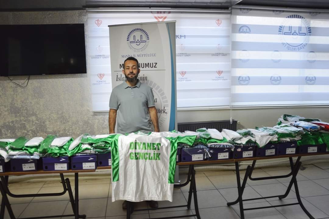 MANİSA İMAM HATİPLİLER YENİ SEZON HAZIRLIKLARINI SÜRDÜRÜYOR