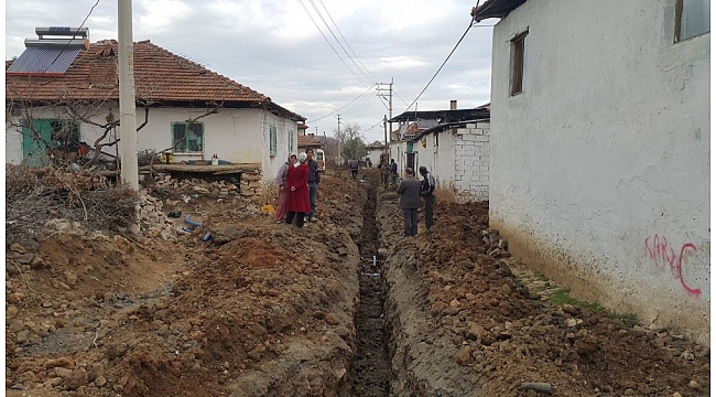 9 mahalleye 105 kilometre kanalizasyon ve içme suyu hattı