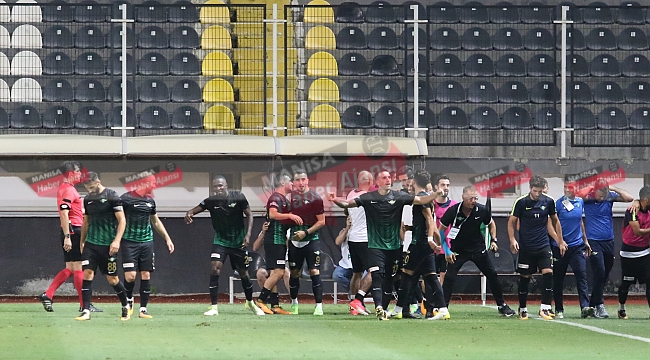 Akhisar Belediyespor Rakibini 2-1lik Skorla Mağlup Etti