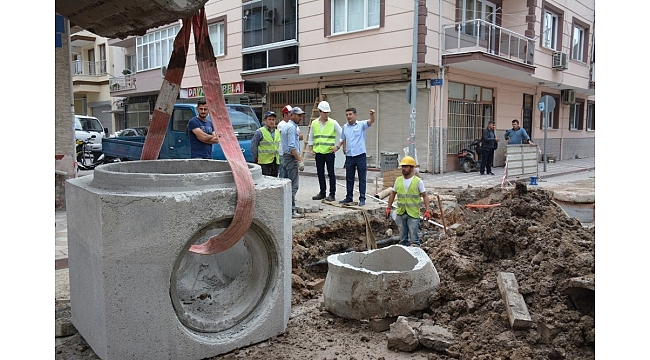 Akhisar'da 2 bin 700 metrelik yağmur suyu hattı