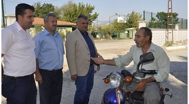 Akhisar'da mezarlıklar bayrama hazır