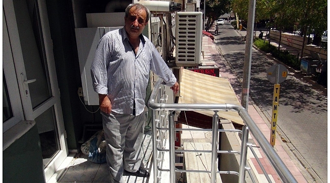Hırsız girdiği iş yerinde emlakçının pantolonunu çaldı