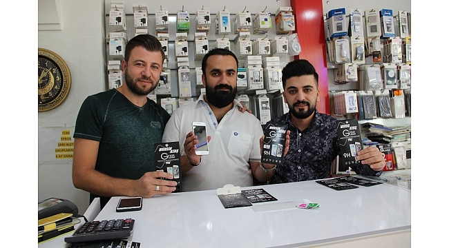 Kırılmaz cam testi paylaşım rekorları kırıyor