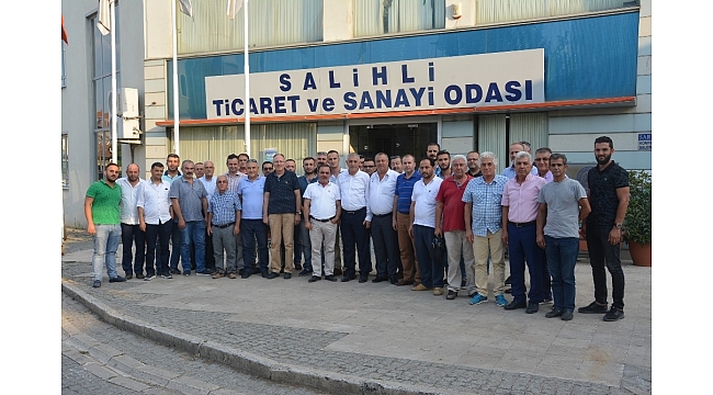 Salihli'de emlakçılar, müteahhitlerle buluştu