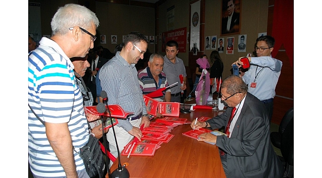 'Şehitlerimiz' kitabının geliri şehit aileleri derneğine bağışlanacak