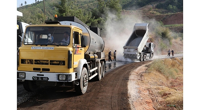 Alaşehir'deki yol çalışması 25 günde tamamlanacak