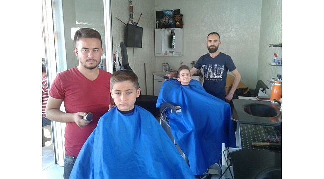 Berberlerde okul tıraşı yoğunluğu