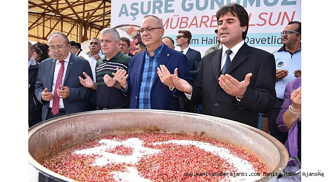 Büyükşehir'in geleneksel aşure dağıtımı sürüyor