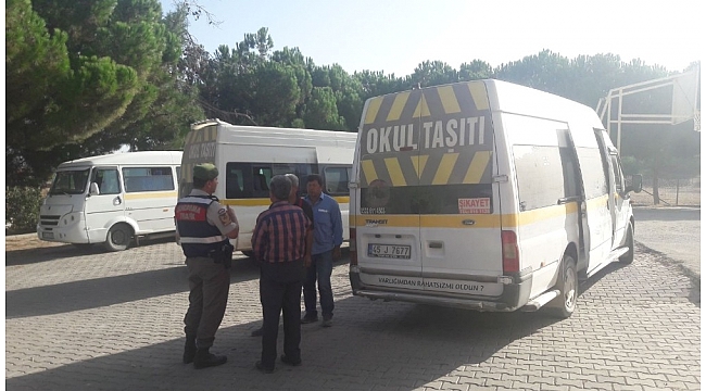 Jandarma Komutanlığı servis araçlarını denetledi