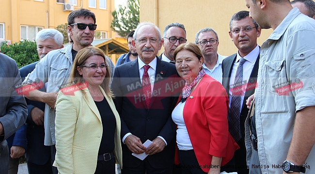 Kılıçdaroğlu Üzüm Çalıştayından ayrıldı