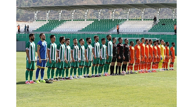 Manisa Büyükşehir Belediyespor evinde güldü