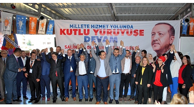 Salihli AK Parti, Dinç ile 'yola devam' dedi