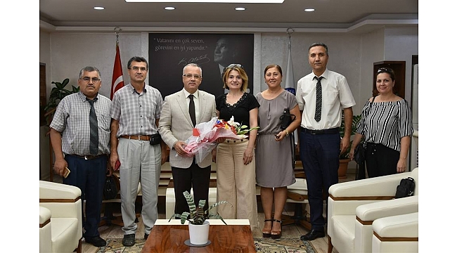 Şehitler Okulu'ndan Başkan Kayda'ya çiçekli teşekkür