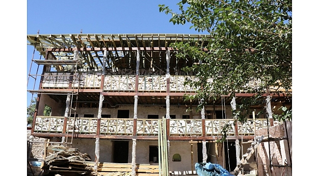 Tarihi Kula evleri restore ediliyor