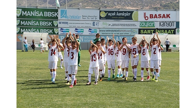 Turnuvanın şampiyonu Galatasaray oldu