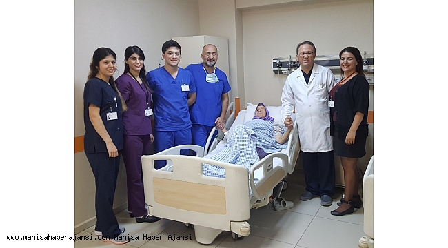 30 santimlik safra kesesi başarılı bir operasyonla alındı