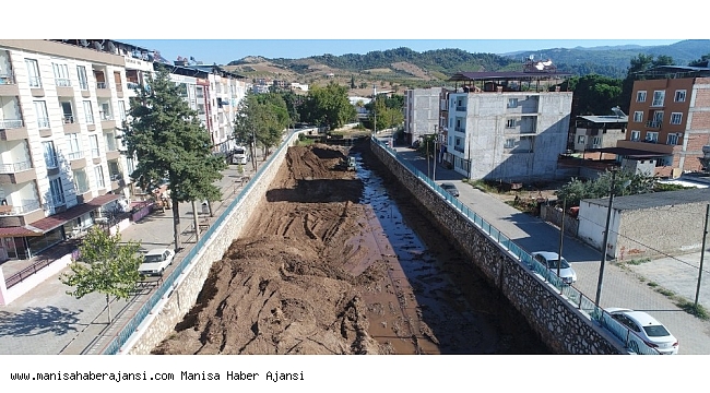 Ahmetli Çayı'na 2 buçuk kilometrelik korkuluk