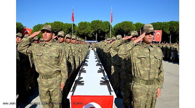 Alaşehir'de bin 742 acemi asker yemin etti