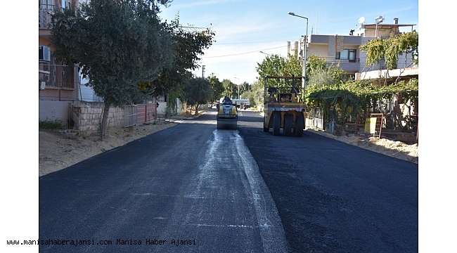 Alaşehir'de sıcak asfalt çalışması