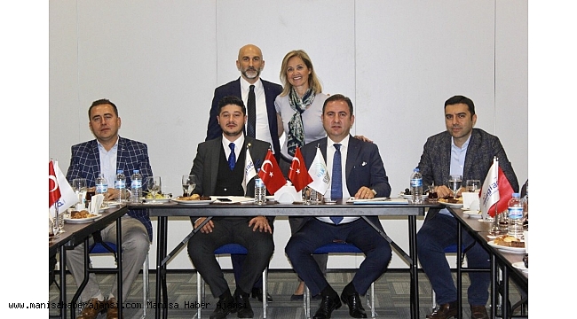 Egeli genç iş adamları Manisa'da buluştu