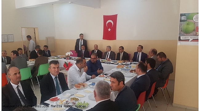 Eğitimdeki temel felsefe iyi insan yetiştirmek