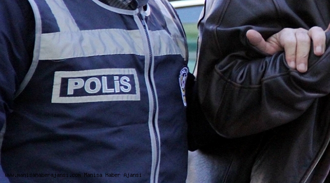 Manisa'da 2 polis FETÖ'den gözaltına alındı