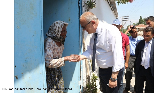Manisa'da depremzedelere maddi destek