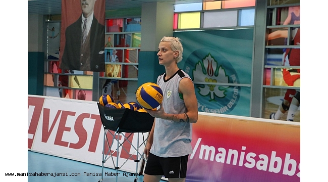 Manisa'nın Sultanları, İzmir Büyükşehir maçına hazırlanıyor