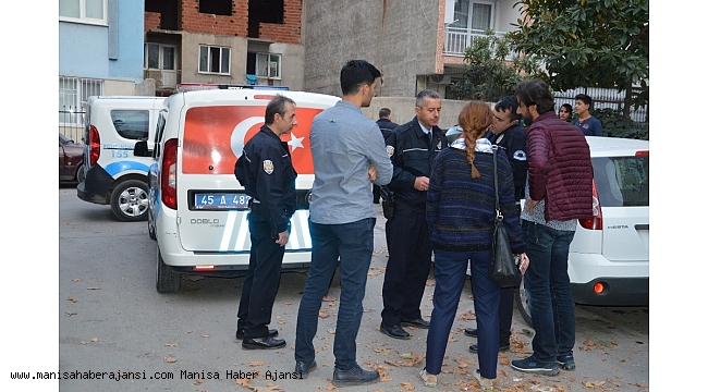Polisten kaçan şüphelilerden uyuşturucu madde çıktı