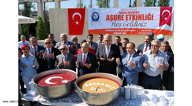 Salihli Belediyesi aşure geleneğini sürdürdü