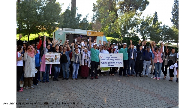 Salihli'de sağlık için yürüyüp egzersiz yaptılar