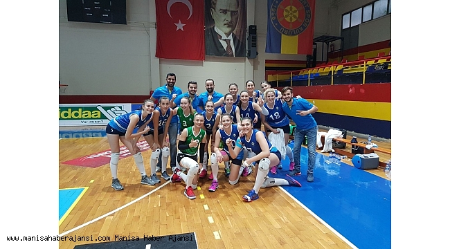 Salihli'nin sultanları lige kazanarak başladı