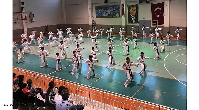 Saruhanlı'da kuşak terfi sınavı yapıldı