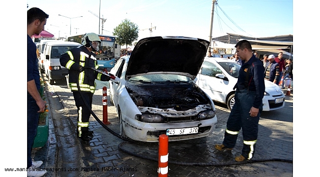 Seyir halindeki otomobil alev aldı