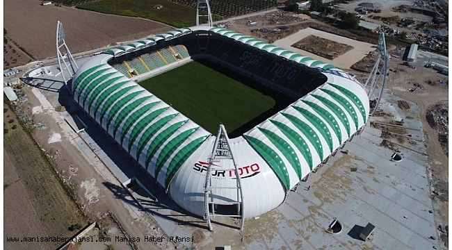 Spor Toto Akhisar Belediye Stadyumu'nda hibrit çim ekimi başladı