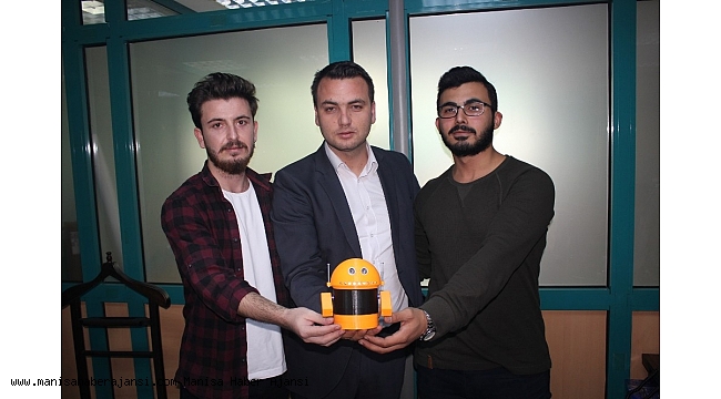 TURBEM'li gençler üç boyutlu yazıcıyla robot yaptılar