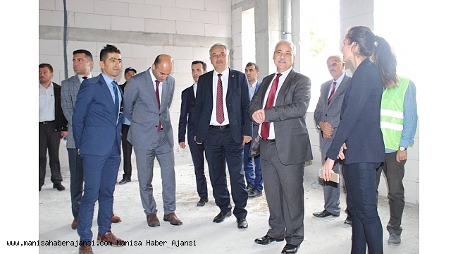 Vali Güvençer, Gölmarmara'da muhtarları dinledi