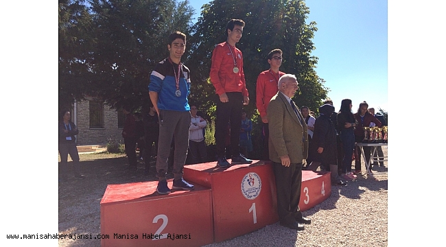 Yunusemre atletizimde de iddialı