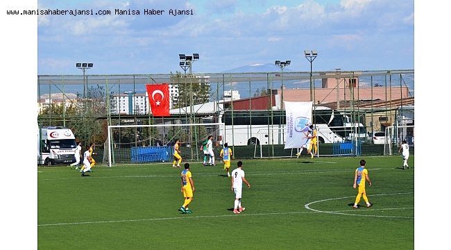 Yunusemre, Derincespor'u elinden kaçırdı