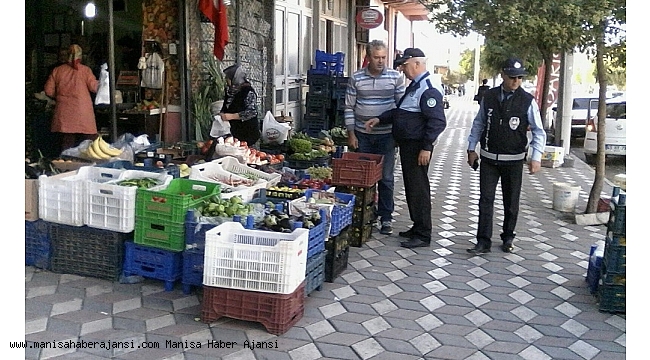Zabıtadan kaldırım işgallerine yönelik denetim