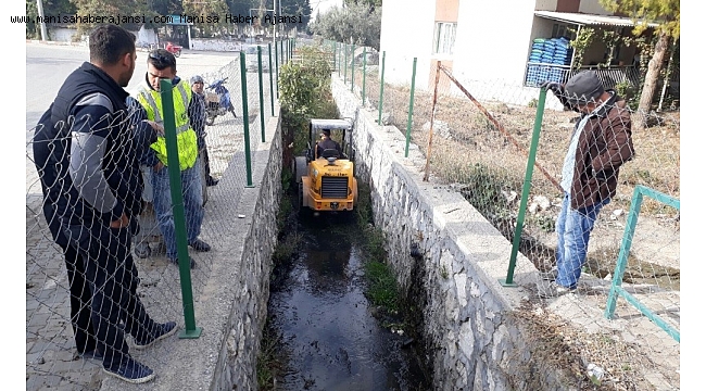 Gümlüceli Mahallesinde dere temizliği başladı