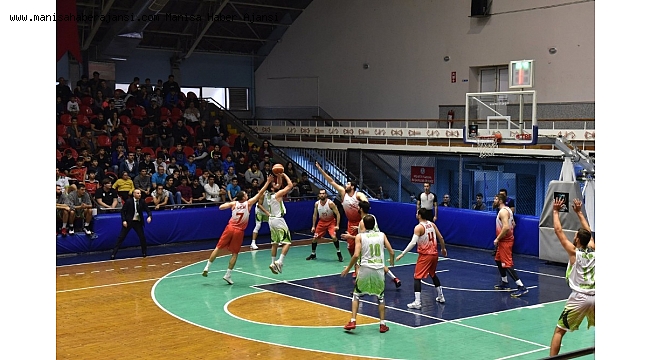 Manisa BBSK'nin devleri Edirne'yi mağlup etti
