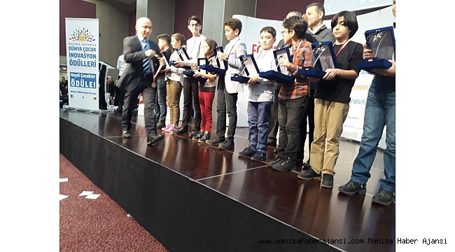 Manisa birincisi öğrenci ödülünü İstanbul'da aldı