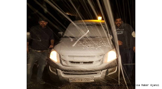 Manisa'ya yılın ilk karı düştü