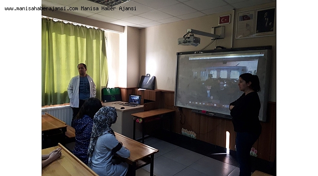 Polonya ve Türkiye arasında online ders