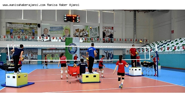 Salihli'de, Arkas mesaisi