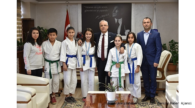 Başkan Kayda, başarılı judocuları ödüllendirdi