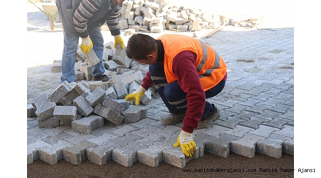 Derbent Mahallesinde parke taşı çalışması