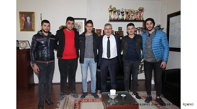 Hazır askerlerden Başkan Yaralı'ya ziyaret